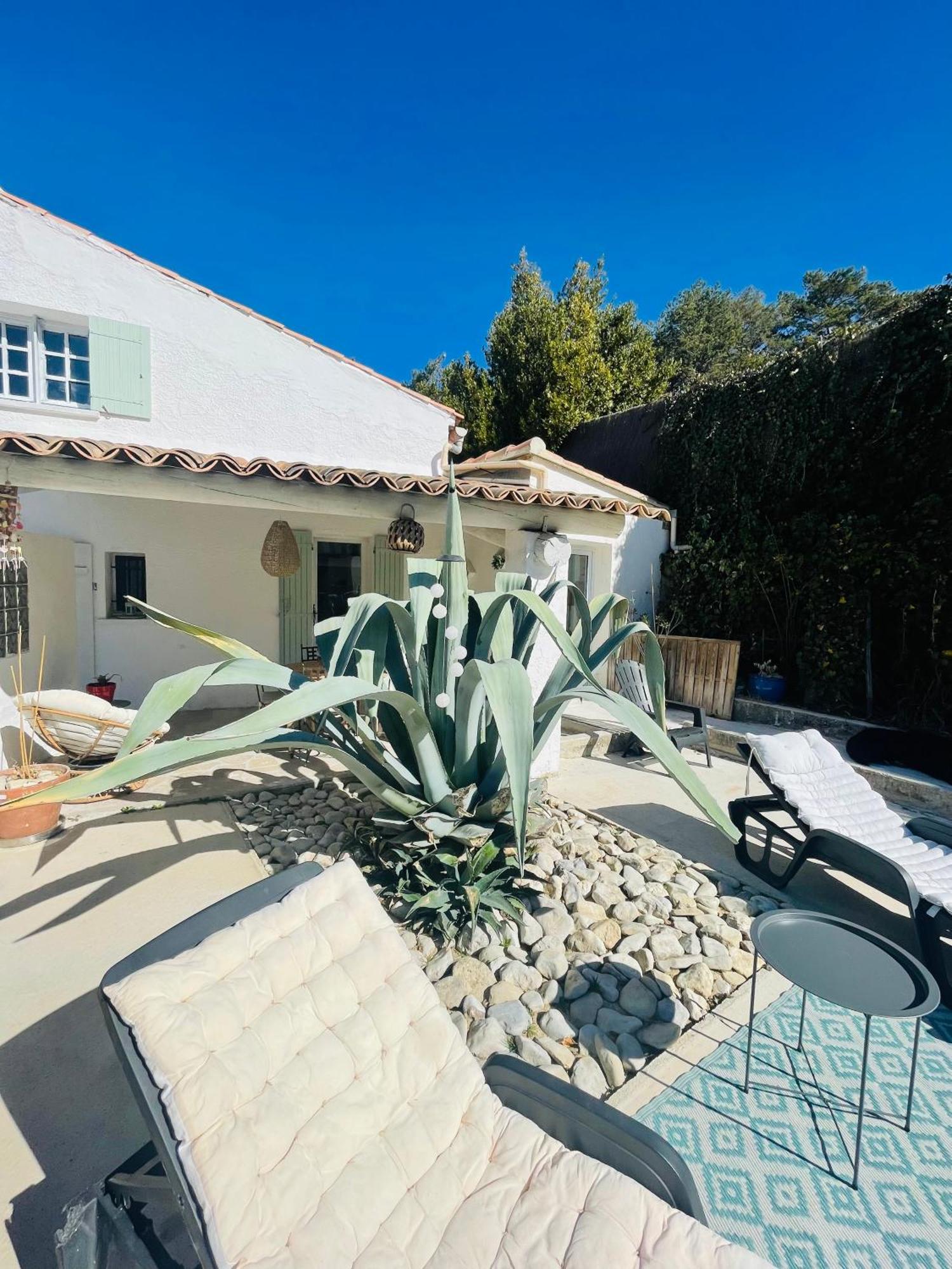 Cabanon Aloe Avec Piscine Chauffee & Bain Nordique Villa Veaux Exteriör bild